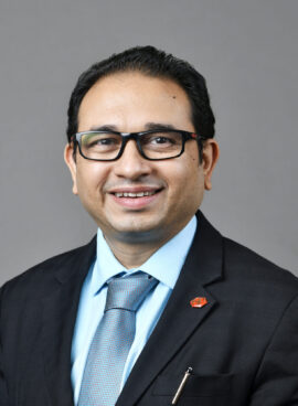 Dr.Nikhil Kelkar